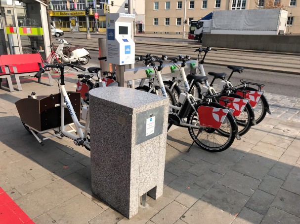 Radlobby Testet Neue WienMobil Station | Radlobby